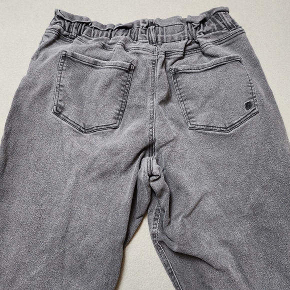 High Rise Waisted Paperbag Mom Jeans - Picture 9 of 14